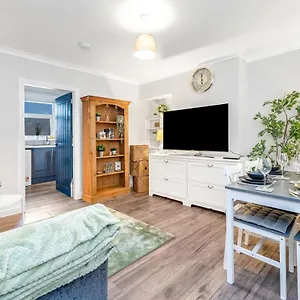 https://modern-spacious-2-bedroom-house-free-parking-front-back.edinburghhotelsuk.org